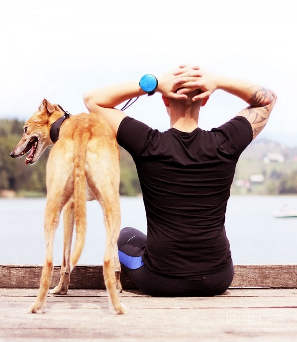 可以戴在手腕上的遛狗绳Lishinu 让你更轻松遛狗(图4) 可以戴在手腕上的遛狗绳Lishinu 让你更轻松遛狗--置顶表情